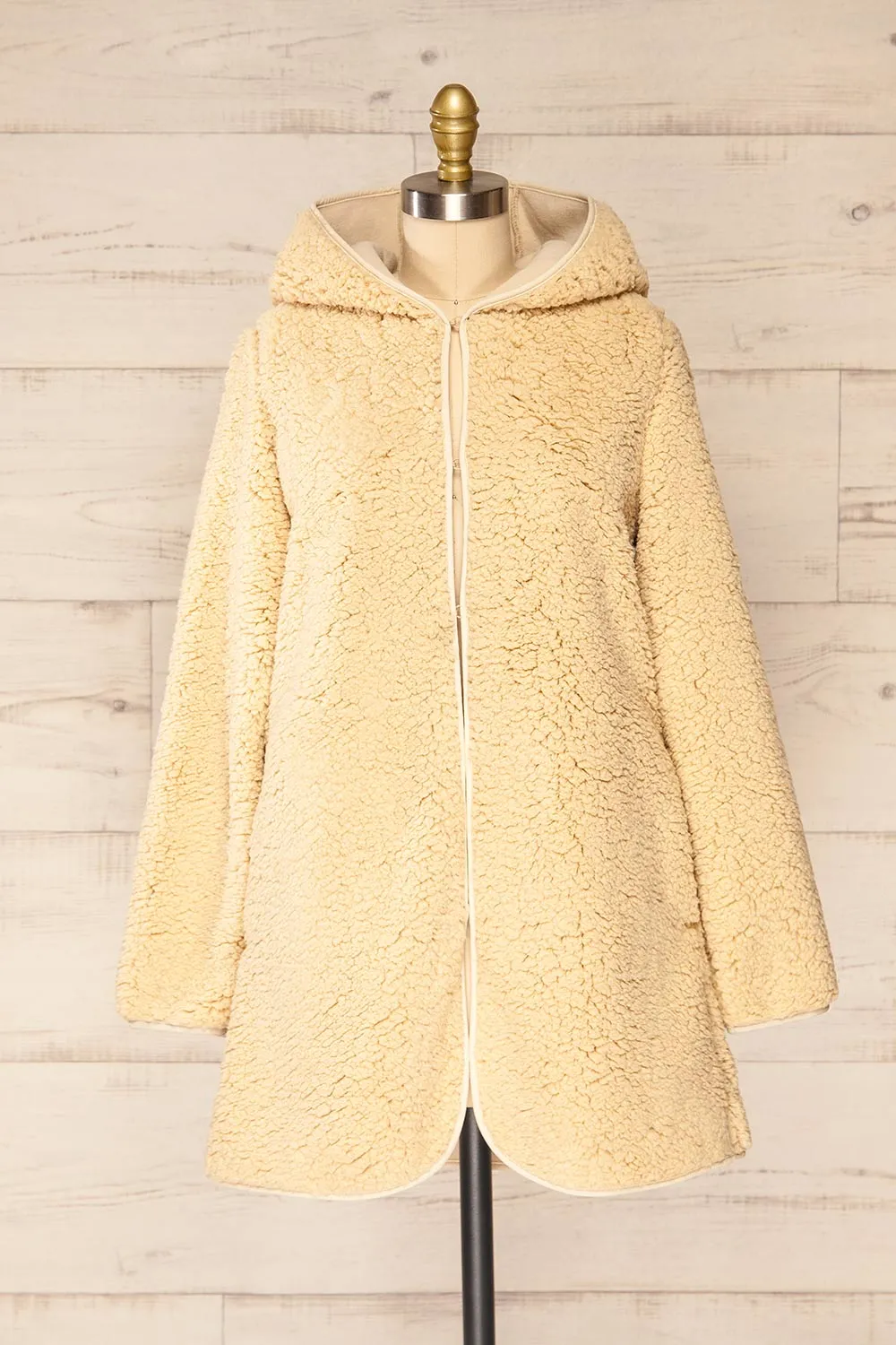 Amstelveen | Beige Fleece Coat w/ Hood and Pockets