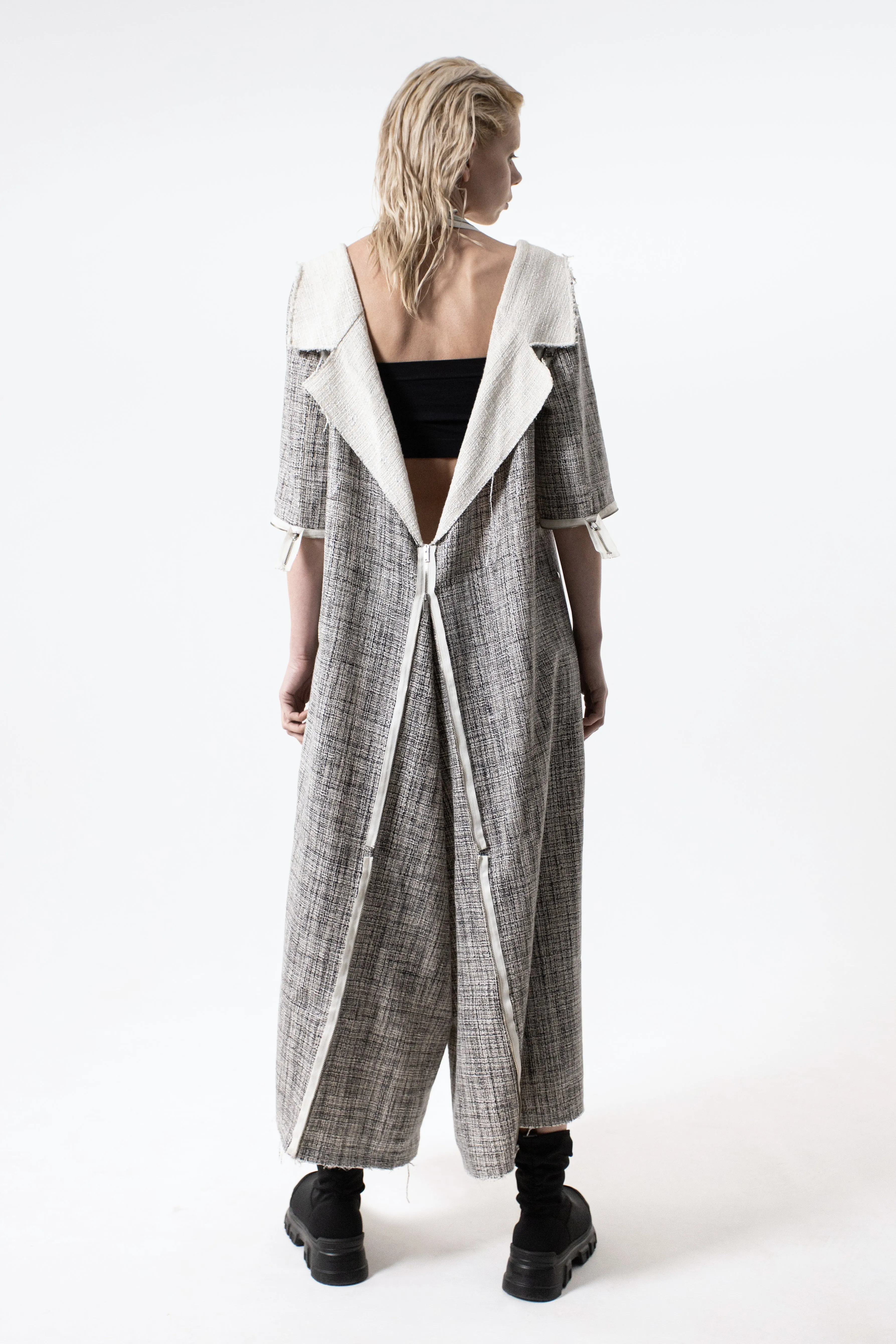 DUALITY 10-way transforming piece: coat / jumpsuit / vest / dress / 4 bags