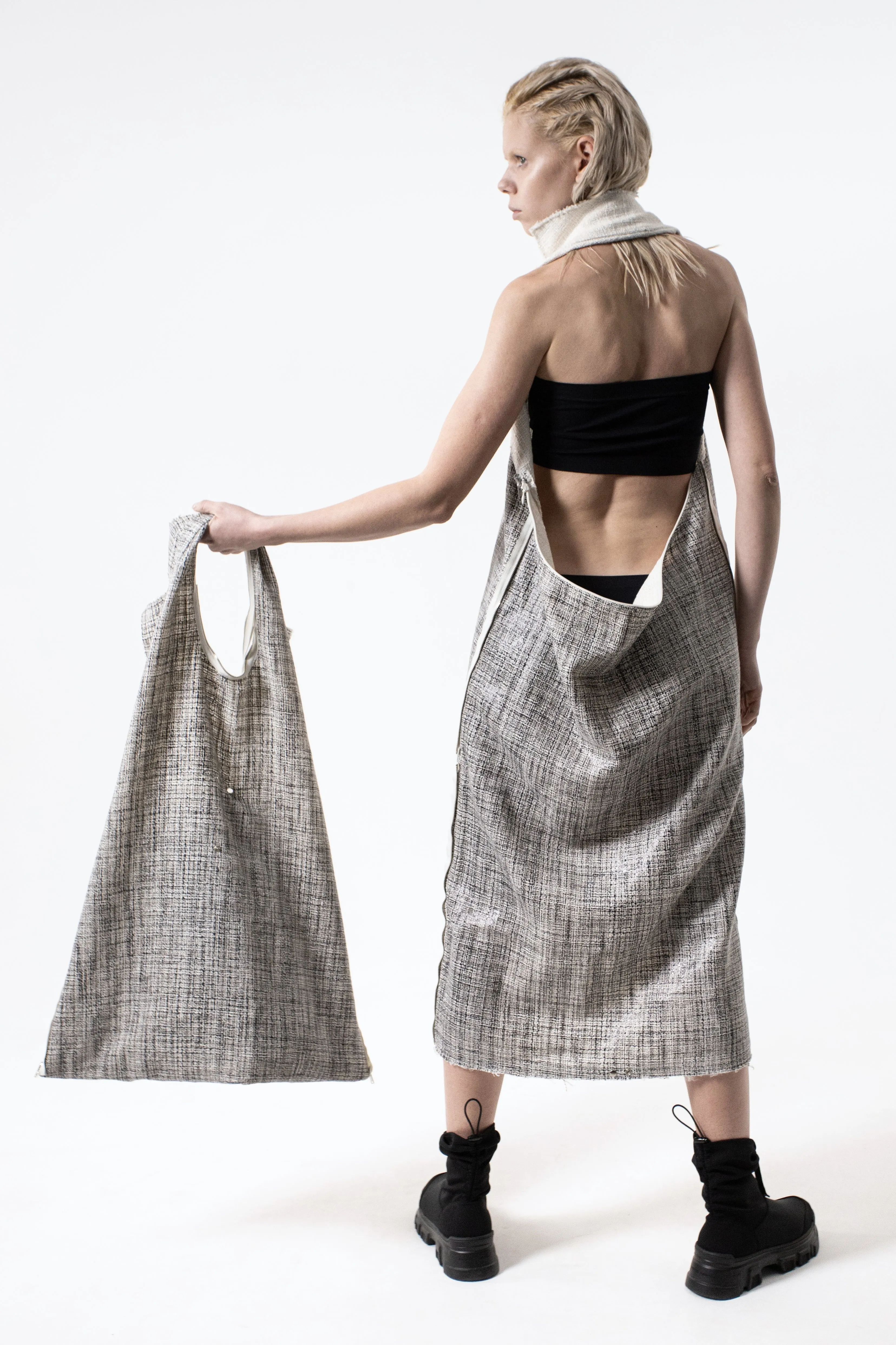 DUALITY 10-way transforming piece: coat / jumpsuit / vest / dress / 4 bags