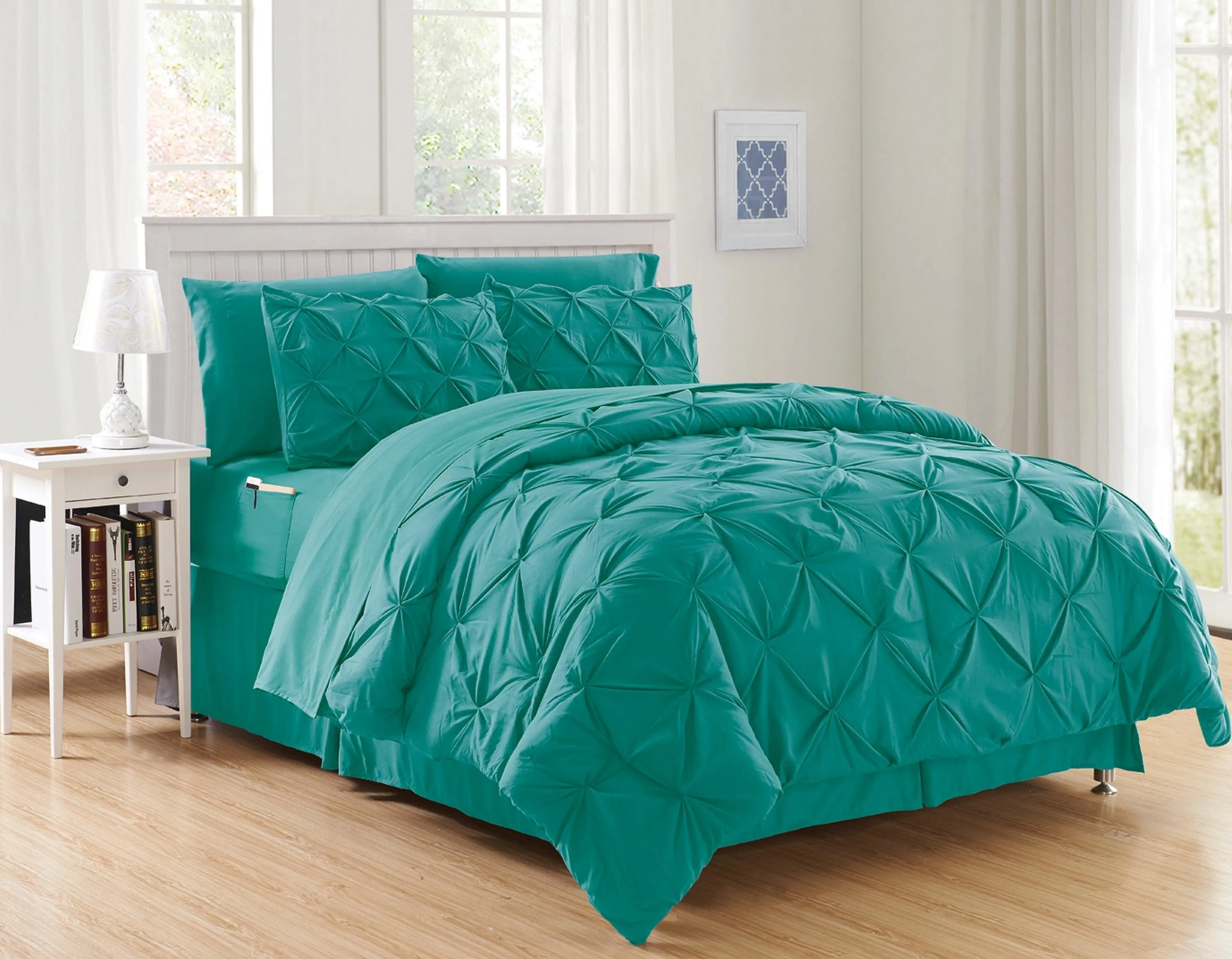 Elegant Comfort 8-Piece Pintuck Pinch Pleated Comforter Set - Includes 4-Piece Sheet Set with Double Sided Storage Pockets