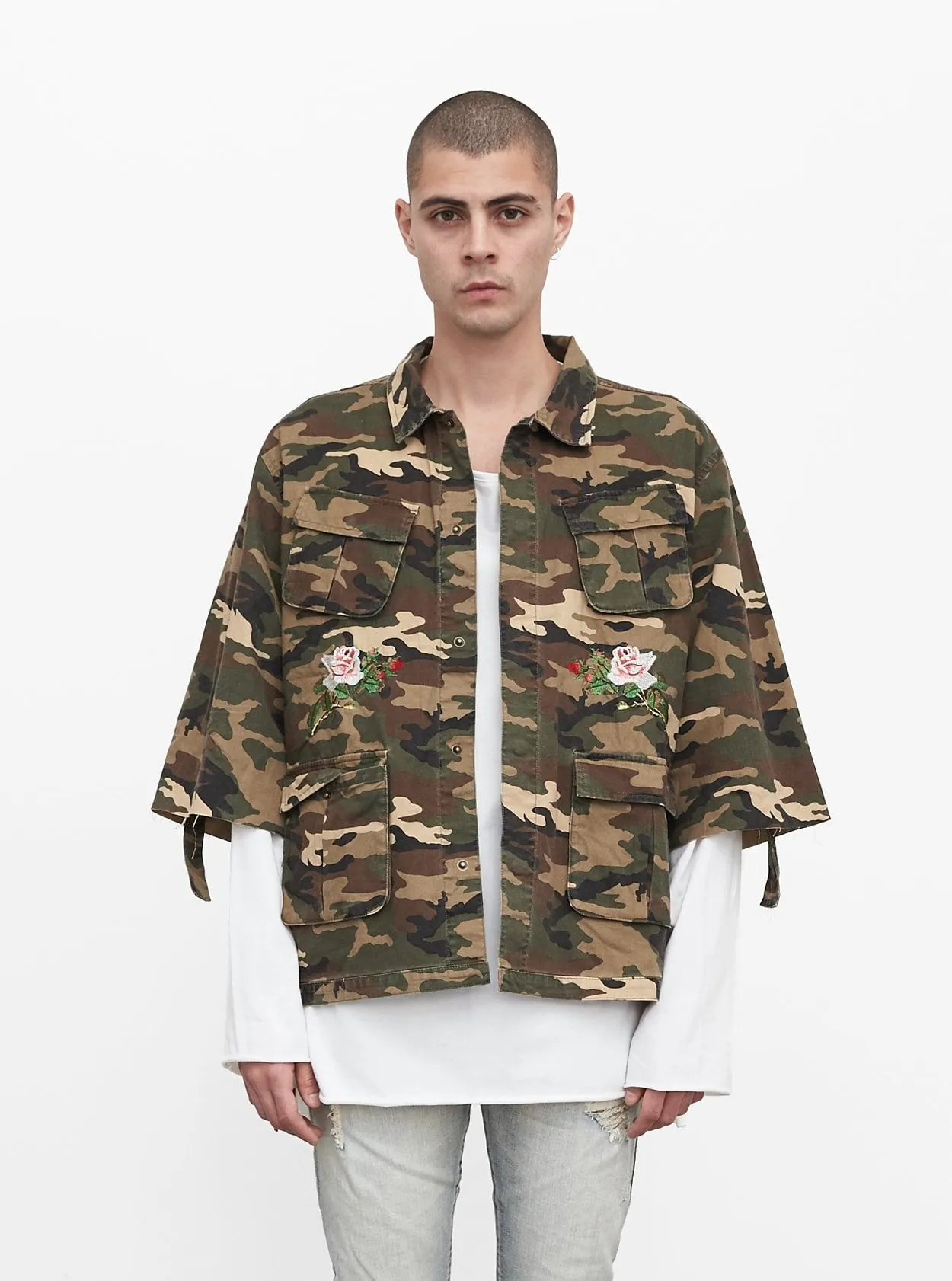 Three-Quarter Raw Sleeve Military Rose Parka in Woodland Camo