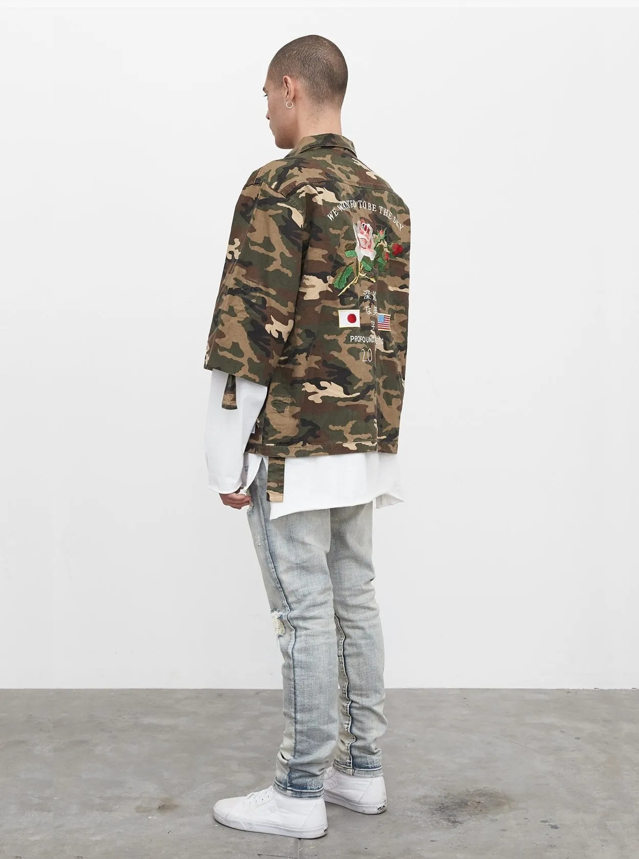 Three-Quarter Raw Sleeve Military Rose Parka in Woodland Camo