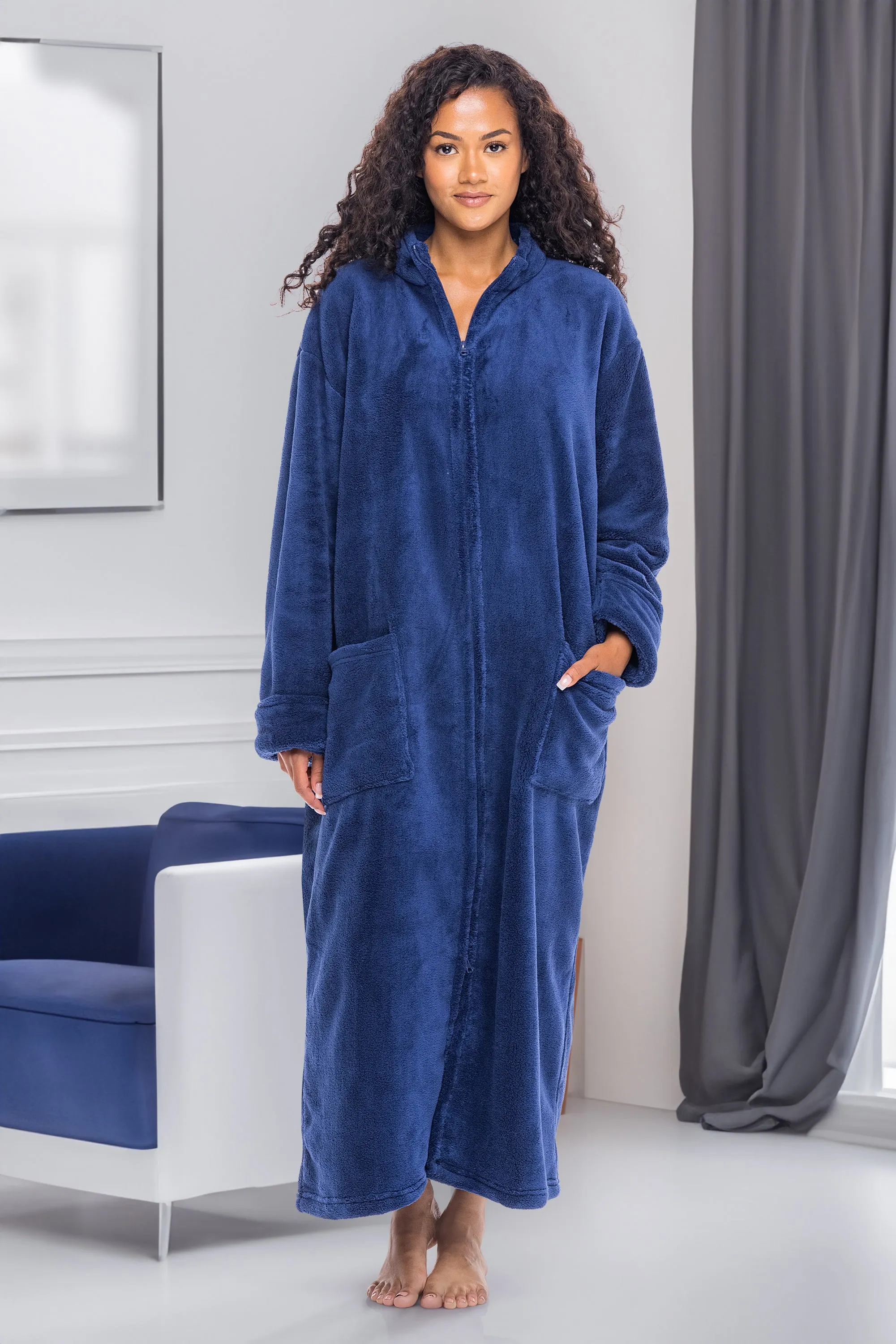 Women's Zip Up Plush Robe, Oversized Bathrobe with Two Way Zipper